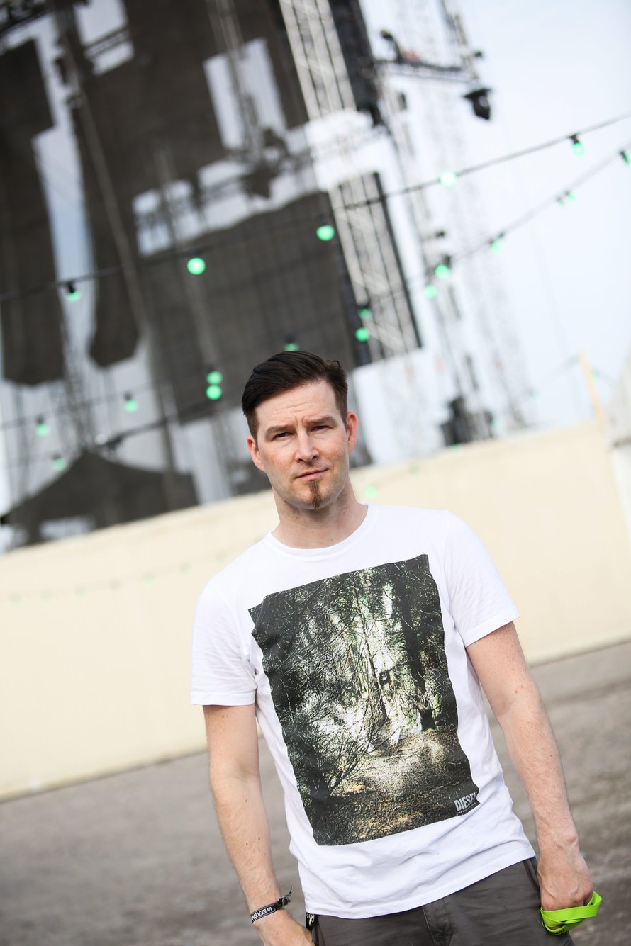 Ville Virtanen eli Darude esiintyi Helsinki Weekend -festivaaleilla vuonna 2015. Kuva: <span class="photographer">Terhi Ylimäinen</span>
