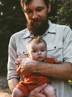 Jos isä jää vauva-arjessa ulkopuoliseksi, se näkyy myös parisuhteessa.
