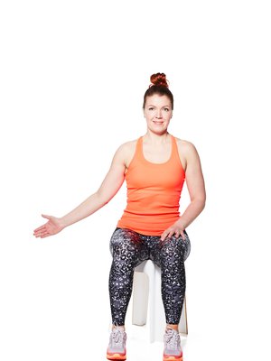 Niskajumeihin tehoavat parhaiten pumppaavat, aktiiviset venytykset. Kuvat: Anna Huovinen