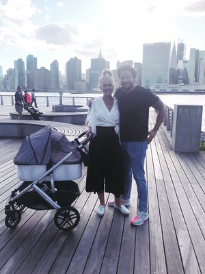 Krista ja Kevin muuttivat ennen vauvan syntymää Manhattanilta Long Island Cityyn. Kuva: <span class="photographer">Kristan kotialbumi</span>