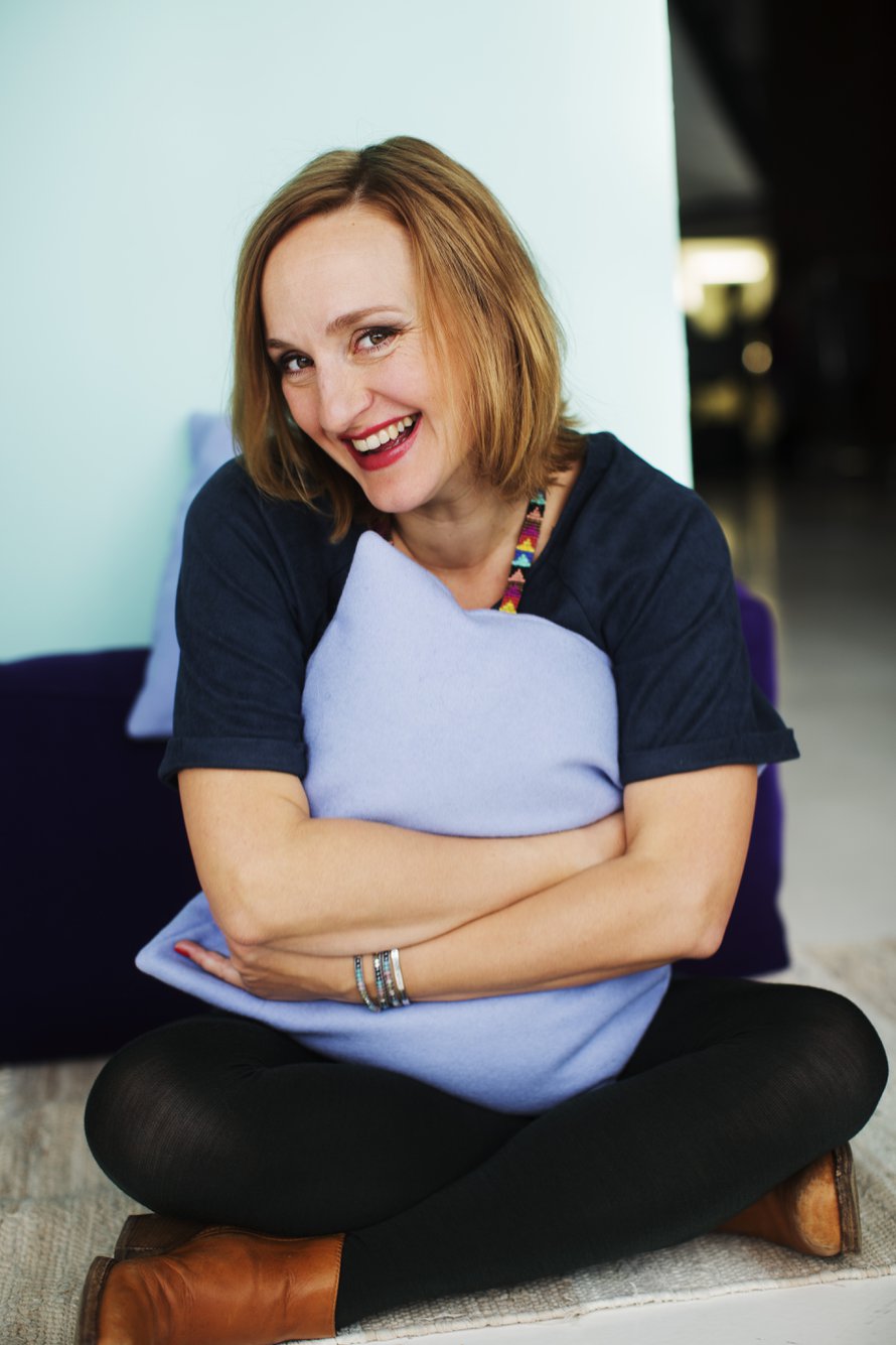Sanna Stellanilla on ennestään kolme lasta. Kuva: <span class="photographer">Panu Pälviä</span>
