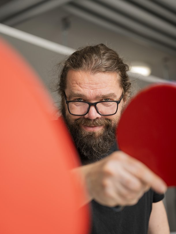 Pingis on oiva laji sekä keholle että mielelle, Mikko Kouki ajattelee.