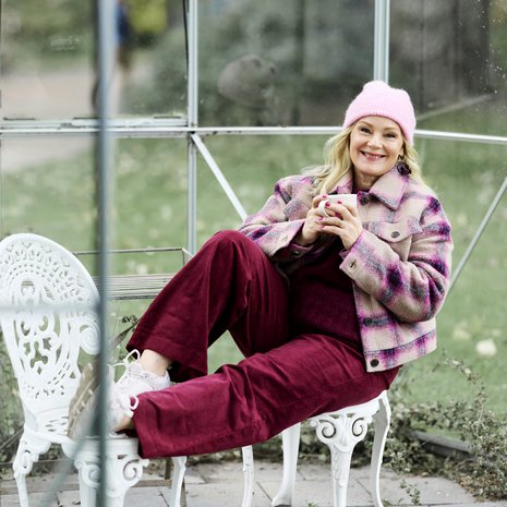 "Olen tottunut sanomaan kaikkeen kyllä, minä teen ja hoidan. 1970-luvun lapset ovat varmaan kaikki tällaisia", Sari Puumalainen pohtii.