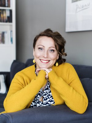 On vanhemmuuden välttelyä väittää, ettei ehdi tai osaa tutustua nuorten suosimiin sovelluksiin, Anni Alatalo väittää. Kuva: <span class="photographer">Satu Kemppainen.</span>