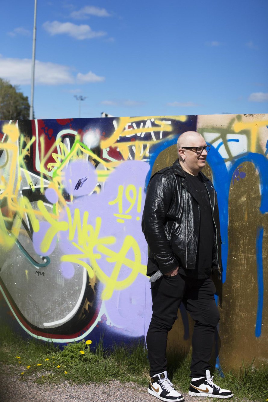 Arttu on mukana vaimonsa Pauliinan perustamassa Senja ry:ssä, joka tarjoaa pitkäaikaissairaille lapsille ja nuorille ja heidän perheilleen elämyksiä. Yhdistyksen nimi on 9-vuotiaalta Senjalta, joka menehtyi tänä kesänä harvinaiseen syöpään. 