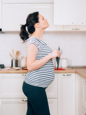 Vielä hetki, niin pakastemarjat ovat kuumentuneet tarpeeksi. Kuva: <span class="photographer">iStockphoto</span>