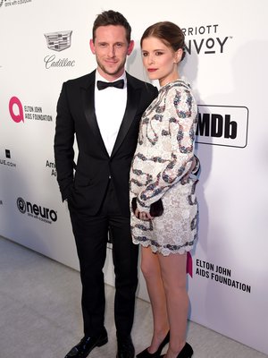 Kate Mara ja Jamie Bell vahvistivat raskaushuhut sunnuntai-iltana Elton Johnin Oscar-juhlissa Kaliforniassa. Kuva: <span class="photographer">MVPhotos</span>