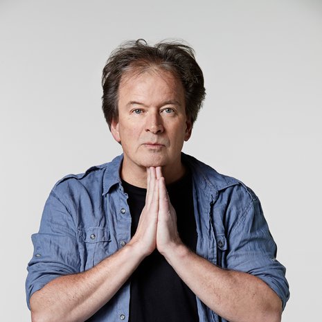 "Luonteeni on niin melankolinen, että yritän välttää melankoliaa", Kjell sanoo.