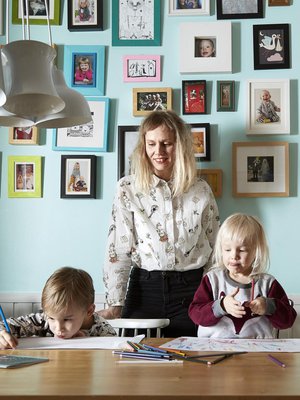 Tärkein on tässä. Keskeytetty raskaus opetti Miraa arvostamaan jokaista päivää lastensa kanssa. Kuva: <span class="photographer">Juha Salminen</span>