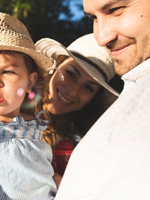 Saippukupla, bubble vai sekä että? Kaksikielisyydessä on tärkeää, että lapsi kuulee riittävästi molempia kieliä.