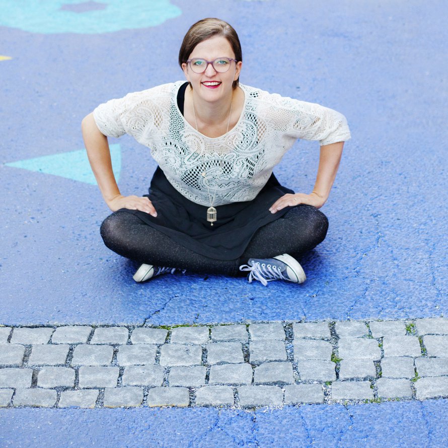 Laura Talvitie kokosi Nykymutsin imetyskirjaan äitien kokemuksia imetyksen eri vaiheista.