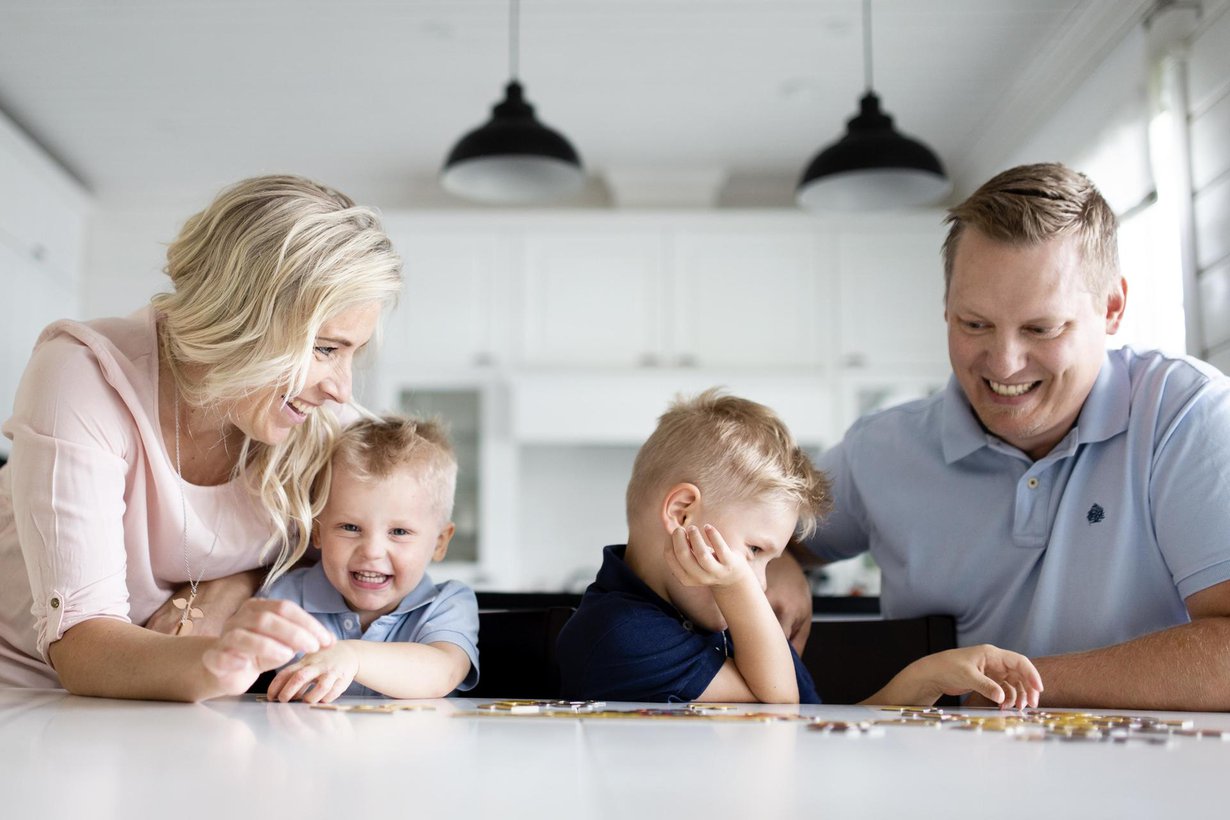 Isoveli Hugon atopia helpotti rasvauksella. Pikkuveljen vaiva on ollut paljon kinkkisempi.