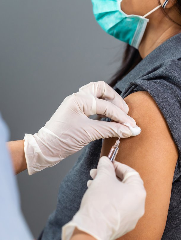 Tunnetuin syöpävirus on HPV eli papilloomavirus, jota vastaan on rokote.