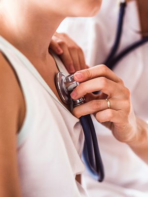 Apulaisoikeuskanslerin mukaan tämän hetkinen käytäntö ei ole lapsen oikeuksien mukainen. Kuva: <span class="photographer">iStockphoto</span>