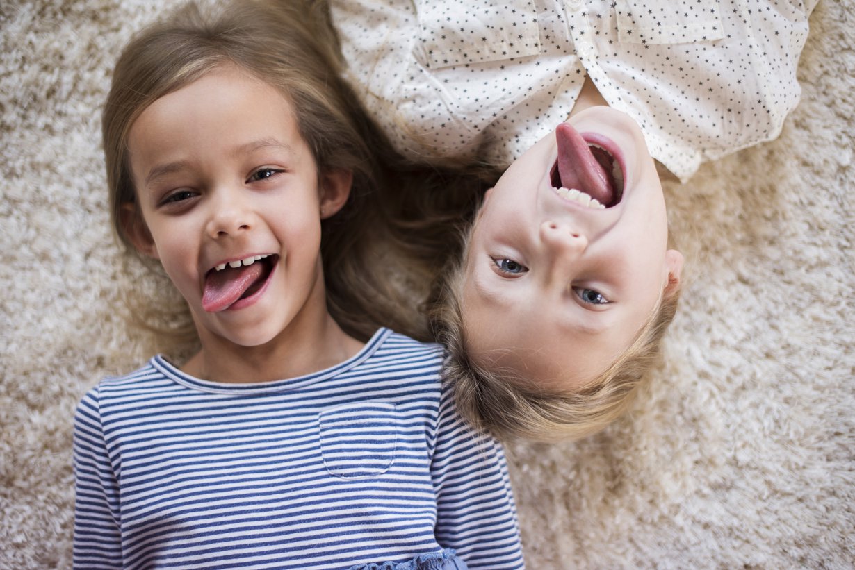 Ystävä ymmärtää! Niin vitsit kuin huolet. Kuva: iStockphoto