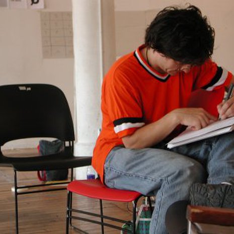 Kynää ja lehtiötä ei mikään voita