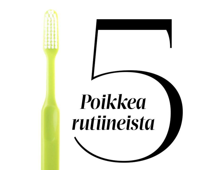 Hampaiden harjaus, aamukahvi tulelle, tuttua reittiä töihin... Arkipäivä rullaa usein automaattivaihteella. Etenkin stressattuna toistaa turvallisia kuvioita. Kuitenkin pienikin poikkeama päivä­rutiineista vetreyttää aivoja. Eräässä tutkimuksessa koehenkilöiden mielen joustavuus lisääntyi, kun he kokosivat aamusämpylänsä toisin kuin tavallisesti. Kiinnitä siis tietoisesti huomiota päivärutiineihisi ja viilaa niihin pieni muutos. Kävele töihin uutta reittiä, harjaa hampaat eri tavalla ja nuku toisella puolella sänkyä.
