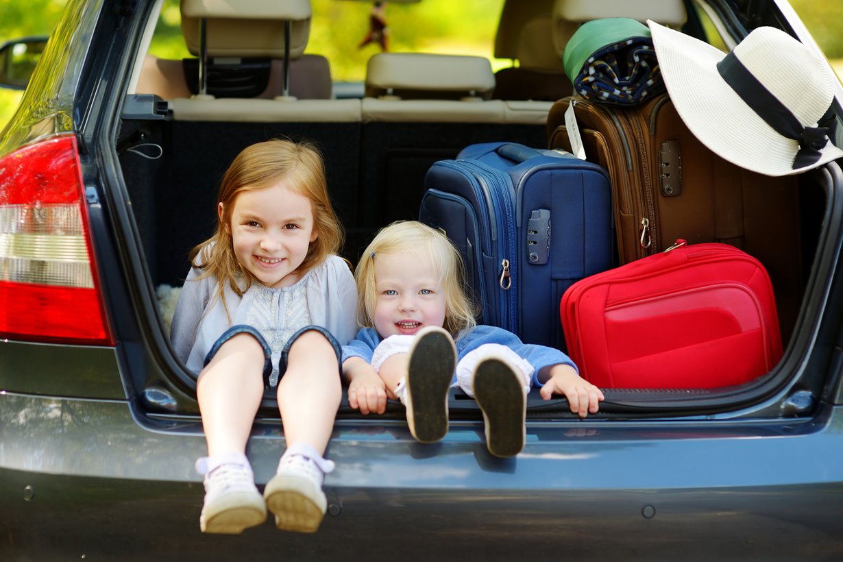 Tiedossa reissu lasten kanssa? Muista päivittää matka-apteekki kuntoon. Kuva: iStockphoto