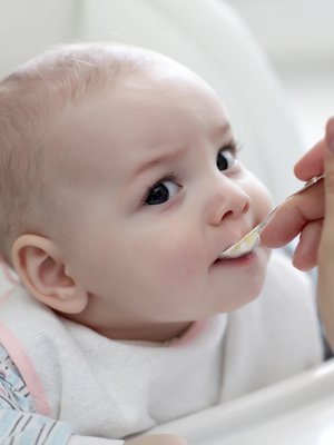 Kaikille lapsille suositellaan D-vitamiinia kahden viikon iästä alkaen. Kuva: <span class="photographer">iStockphoto</span>