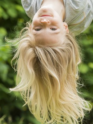 Lapsetkin ovat erilaisia: joku on syntymästään lähtien varovainen liikkuja, toinen taas hurjapäinen temppuilija. Kuva: <span class="photographer">iStockphoto</span>