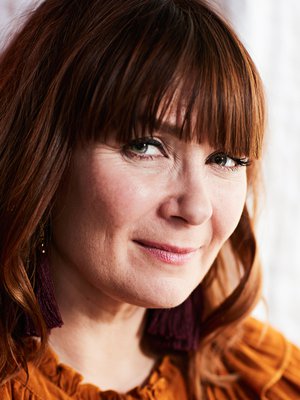 "Päiväkirjat ovat aina olleet minulle tärkeitä. Puran niihin angstiani, yhä edelleen", Irina sanoo.