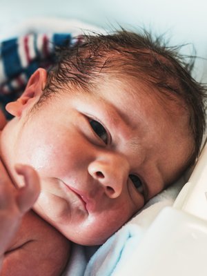 Moni äiti kiittää kätilöä herkällä korvalla kuuntelusta ja oikeista sanoista.