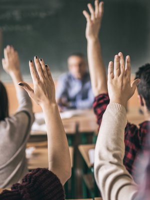 Kaikki vanhemmat viittaavat innokkaana, kun etsitään innokkaita mokkapalan leipojia puffettiin? Kuva: <span class="photographer">iStockphoto.</span>