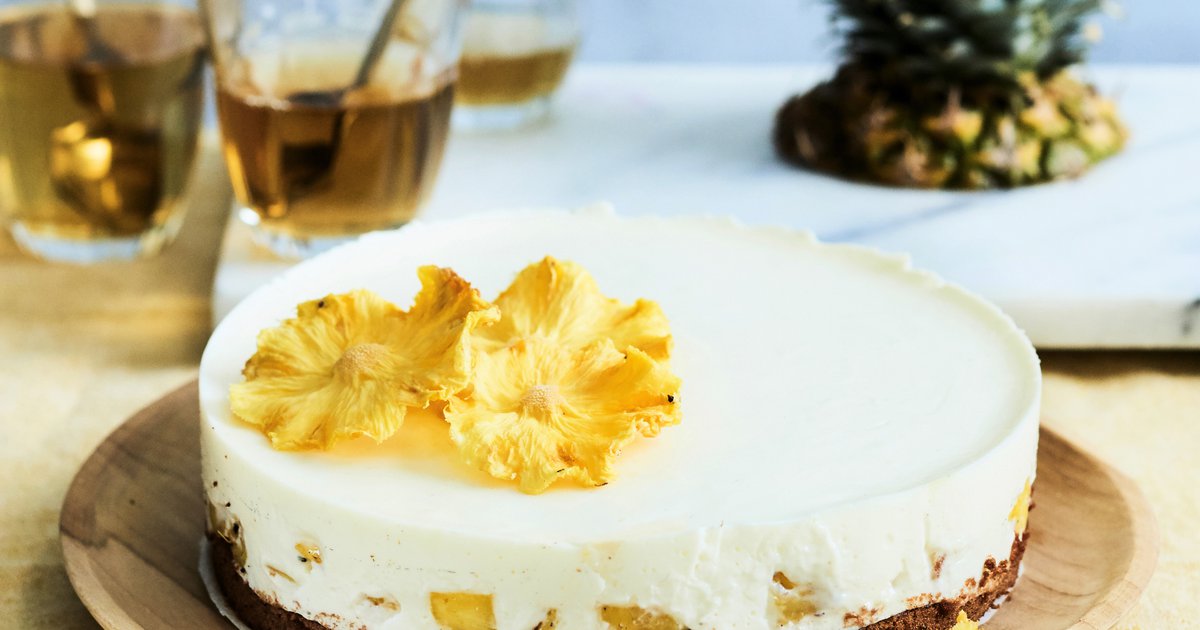 Kevyttä herkuttelua! Ihanan raikas rahkaananaskakku Makea leivonta Hyvä Terveys