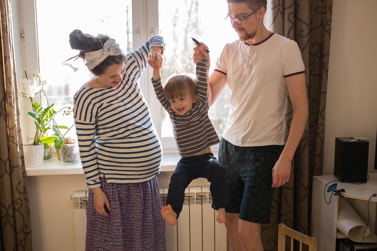 Monien mielestä on hienoa, että molemmille vanhemmille tarjotaan mahdollisuus kokea arki kotona lapsen kanssa.