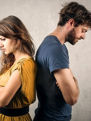 Tunteiden pakonomainen tarkkailu voi myös olla etäännyttävä ansa.