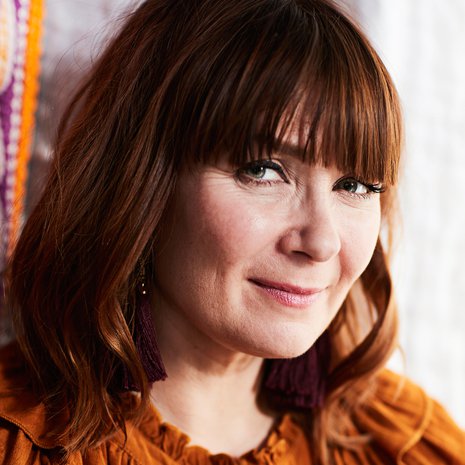 "Päiväkirjat ovat aina olleet minulle tärkeitä. Puran niihin angstiani, yhä edelleen", Irina sanoo.