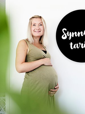 Pauliinalla ja hänen miehellään on myös 7- ja 5-vuotiaat tytöt. – Ajattelimme pitkään, että kaksi lasta on meille hyvä määrä. Aloimme kuitenkin harkita asiaa uudelleen ja annoimme vauvalle mahdollisuuden. Tässä sitä ollaan! Kuva: <span class="photographer">Amanda Aho</span>