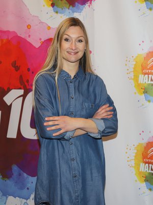 Teresa Välimäen periaatteisiin ei kuulu kysellä teineiltä, mitä saisi olla.