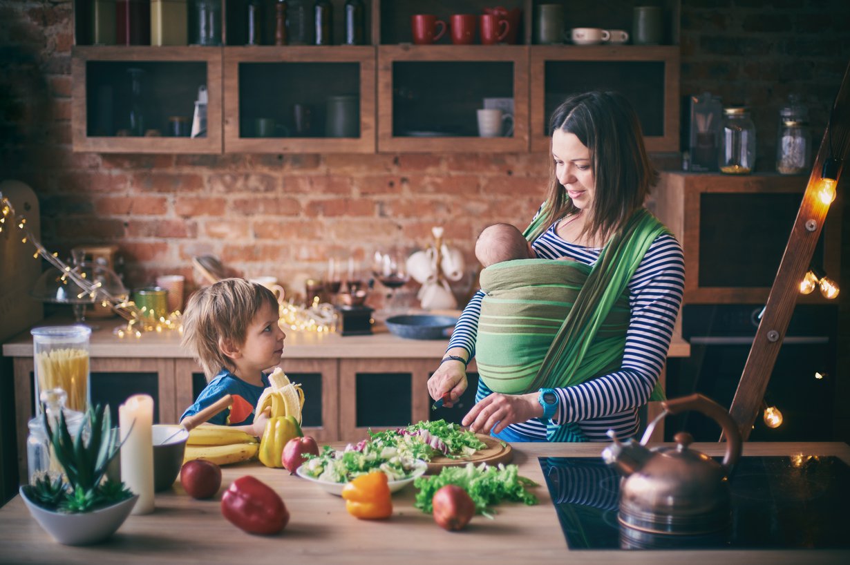 Lapsesta yksin huolehtivan äidin vanhempainrahakausi pitenee ensi vuonna. Kuva: iStockphoto