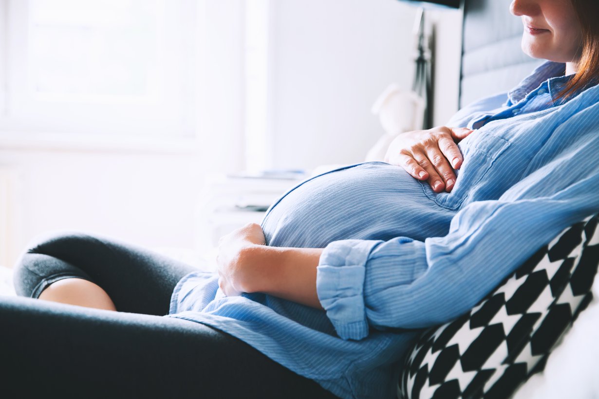 Raskausmyrkytyksen syytä ei täysin tiedetä. Varmimmat oireet ovat korkea verenpaine sekä valkuainen virtsassa. Kuva: iStockphoto