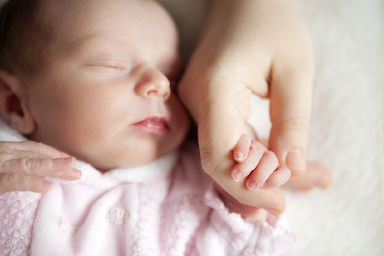 Hitaat aamut, yhdessä köllöttely ja se hymy, kun vauva näkee juuri sinut. Ihanuutta! Kuva: iStockphoto