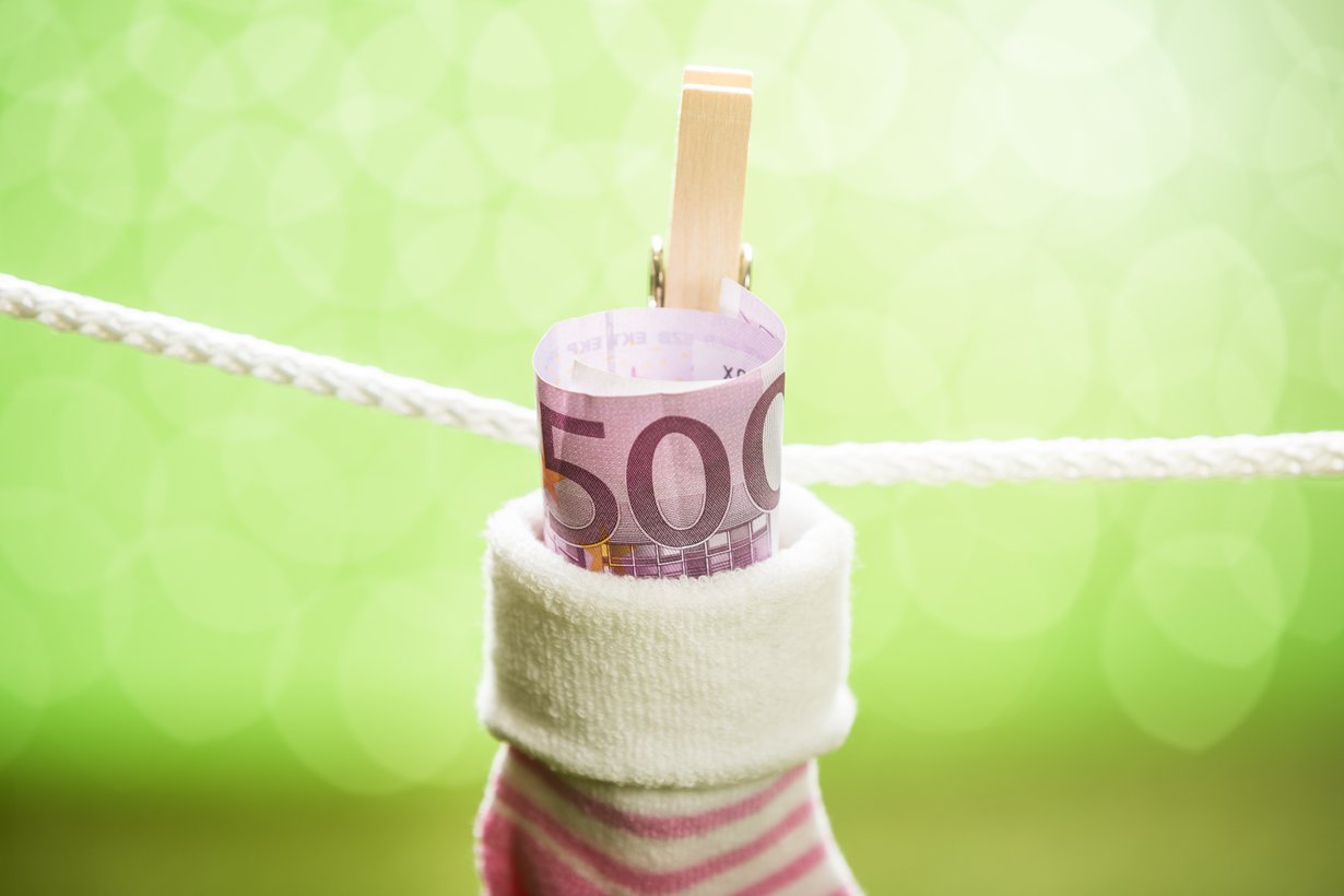 Sukanvarressa raha menettää arvoaan, siksi pienetkin säästösummat kannattaa mieluummin laittaa poikimaan. Kuva: iStockphoto