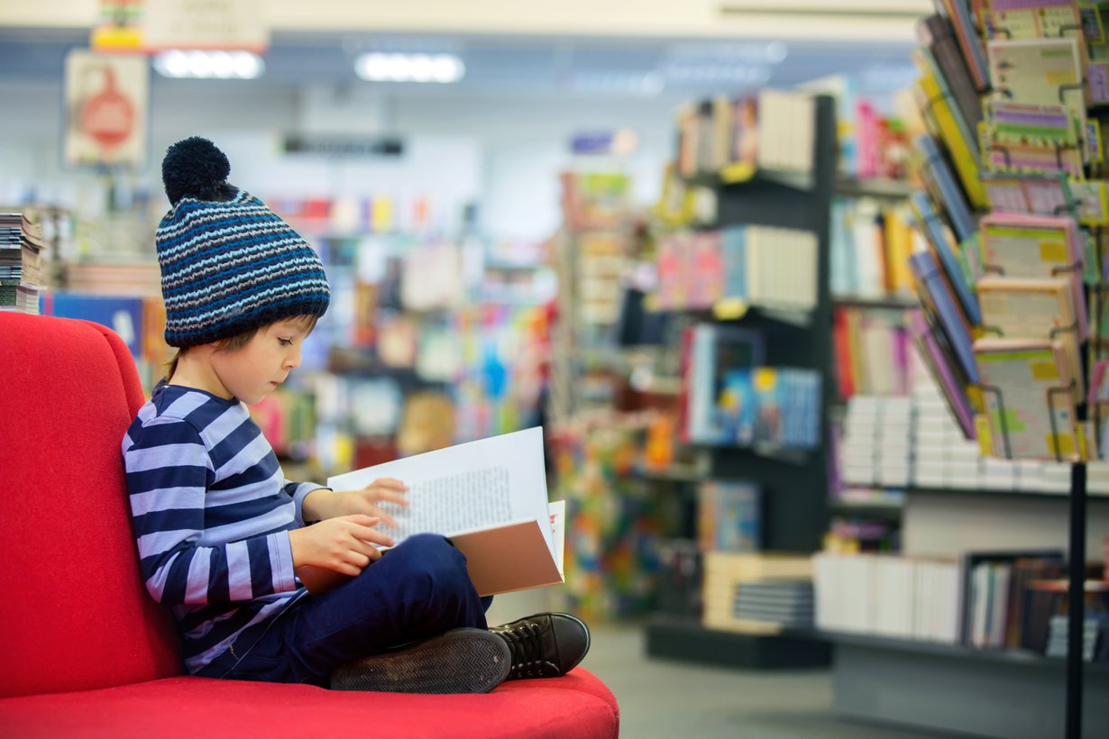 Jos lukeminen tökkii, kirjasto on loistava ensiapu. Kuva: iStockphoto