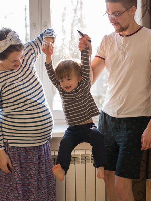 Monien mielestä on hienoa, että molemmille vanhemmille tarjotaan mahdollisuus kokea arki kotona lapsen kanssa.