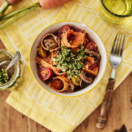 Kaunis annos saa päälleen maukasta persilja-cremolataa.