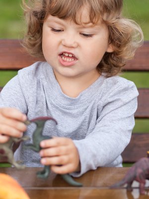 Intensiivinen kiinnostus jotakin yhtä asiaa kohtaan herää usein kahden ja kuuden ikävuoden välillä. Kuva: <span class="photographer">iStockphoto</span>